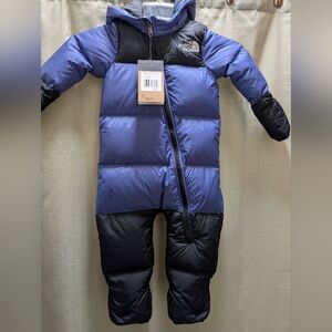 The North Face Infant Snowsuit in Blue and Black Size 18-24 Months. 85%down 15%